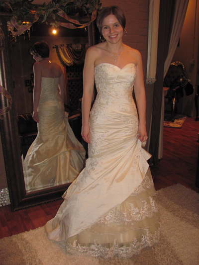 Wedding Dress Hoops | Minnesota Formal & Wedding Alterations MN